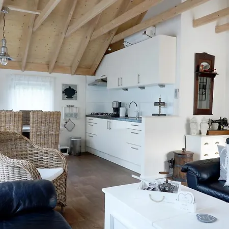 Gezellige Vakantiebungalow Type 'veluwse Boerderij' בית נופש